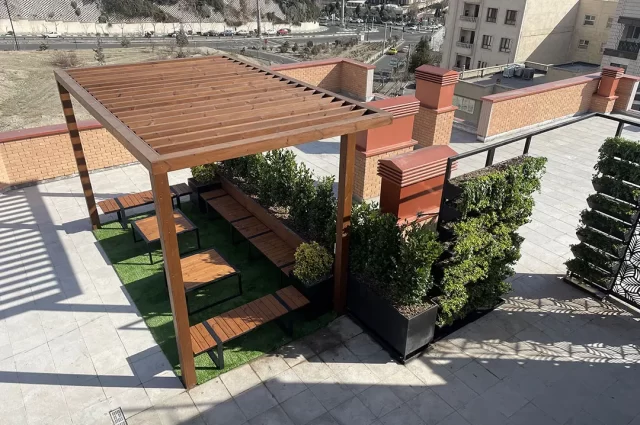 روف گاردن ساختمان روشنا